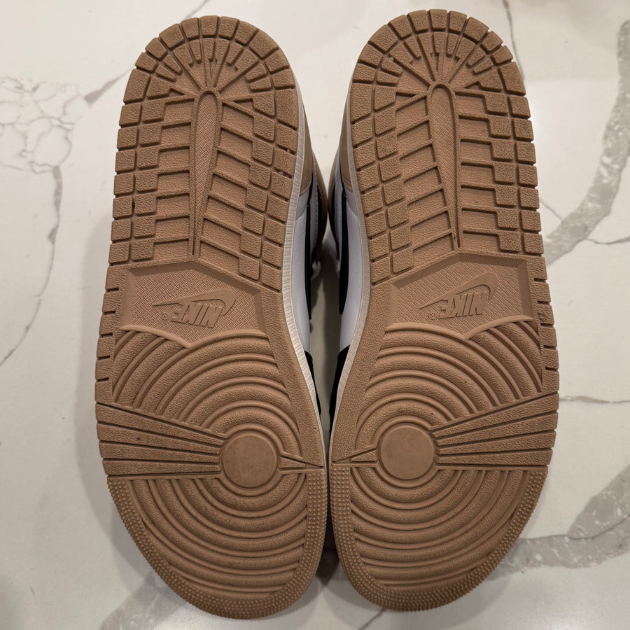 Wmns Air Jordan 1 Retro 