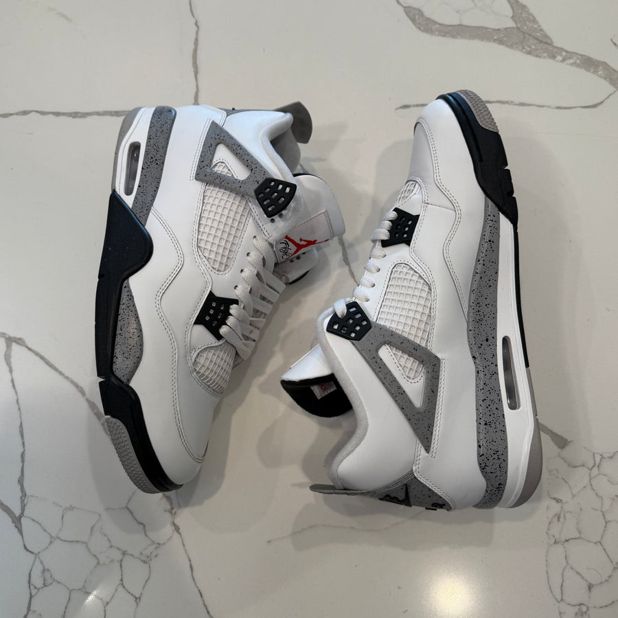 Air Jordan 4 Retro 