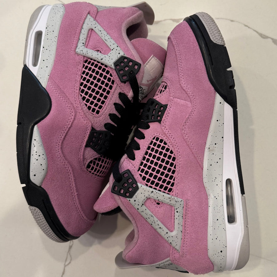 WMNS Air Jordan 4 Retro 