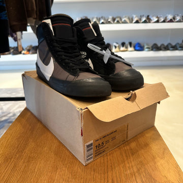 Off-White x Nike Blazer Mid 