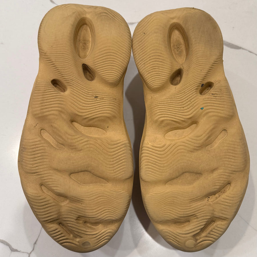 Adidas Yeezy Foam RNR 