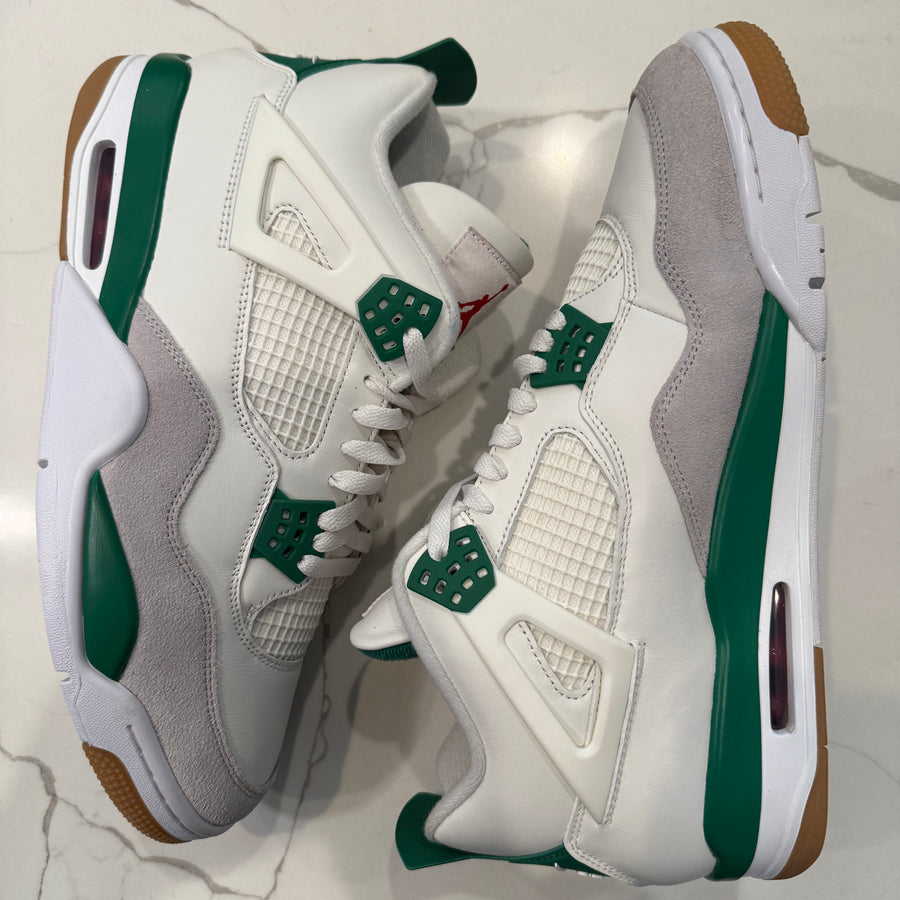 Air Jordan 4 Retro SB 