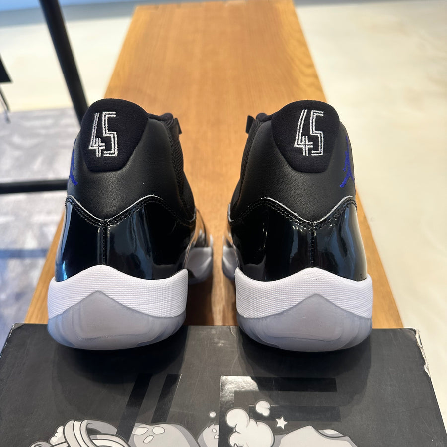 Air Jordan 11 Retro Space Jam (USED 9.5M)