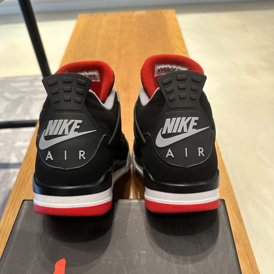 Air Jordan 4 Retro 
