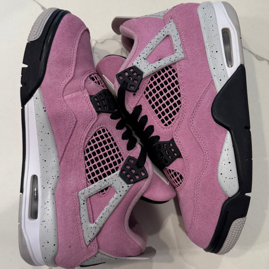 WMNS Air Jordan 4 Retro 