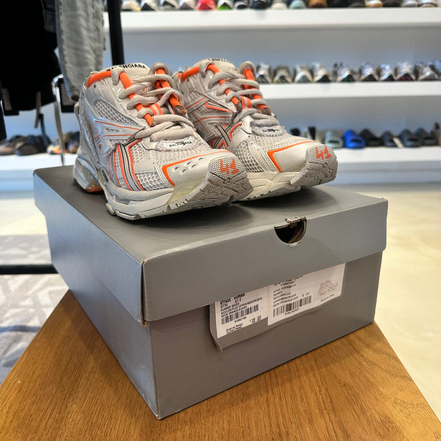 Balenciaga Runner Sneaker 