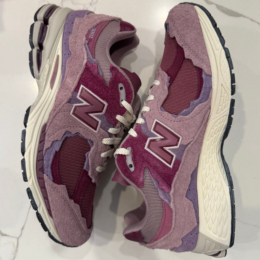 New Balance 2002R 