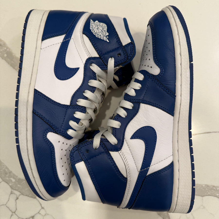 Air Jordan 1 Retro 