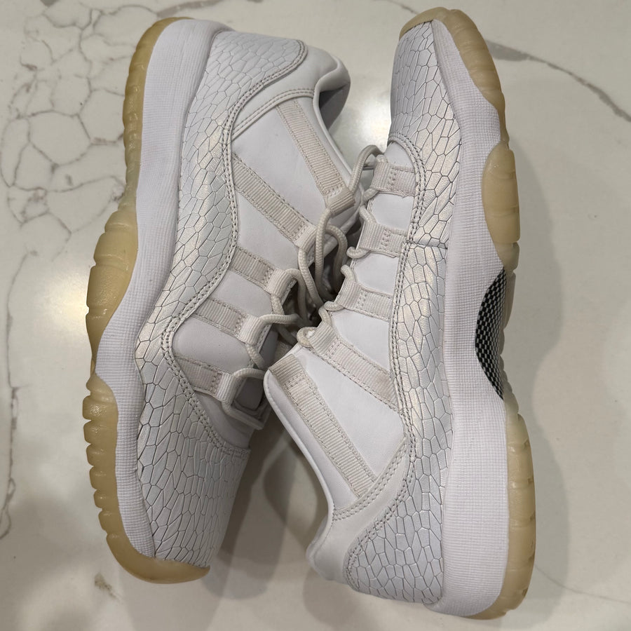 Air Jordan 11 Retro Low 