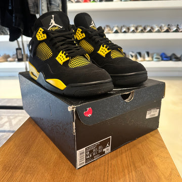 Air Jordan 4 Retro 