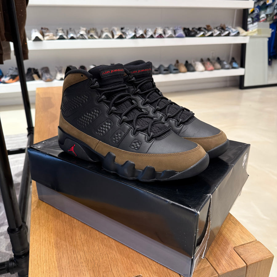 Air Jordan 9 Retro 