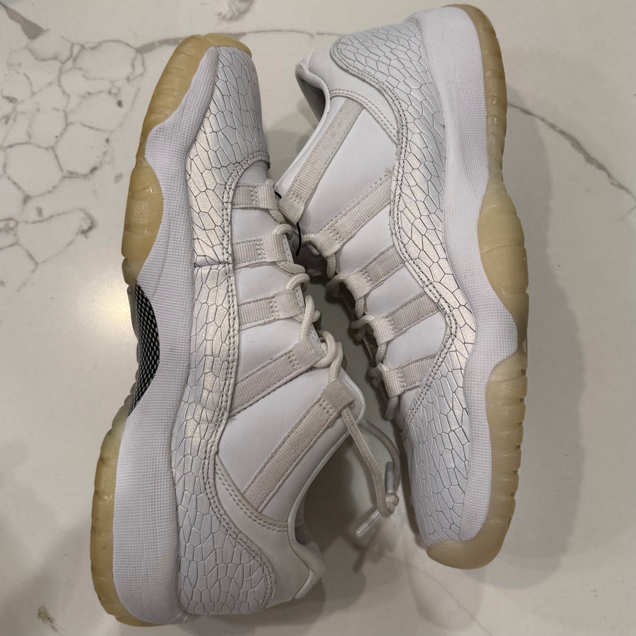 Air Jordan 11 Retro Low 
