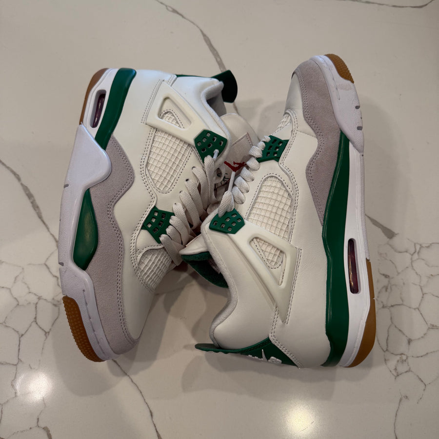 Air Jordan 4 Retro SB 