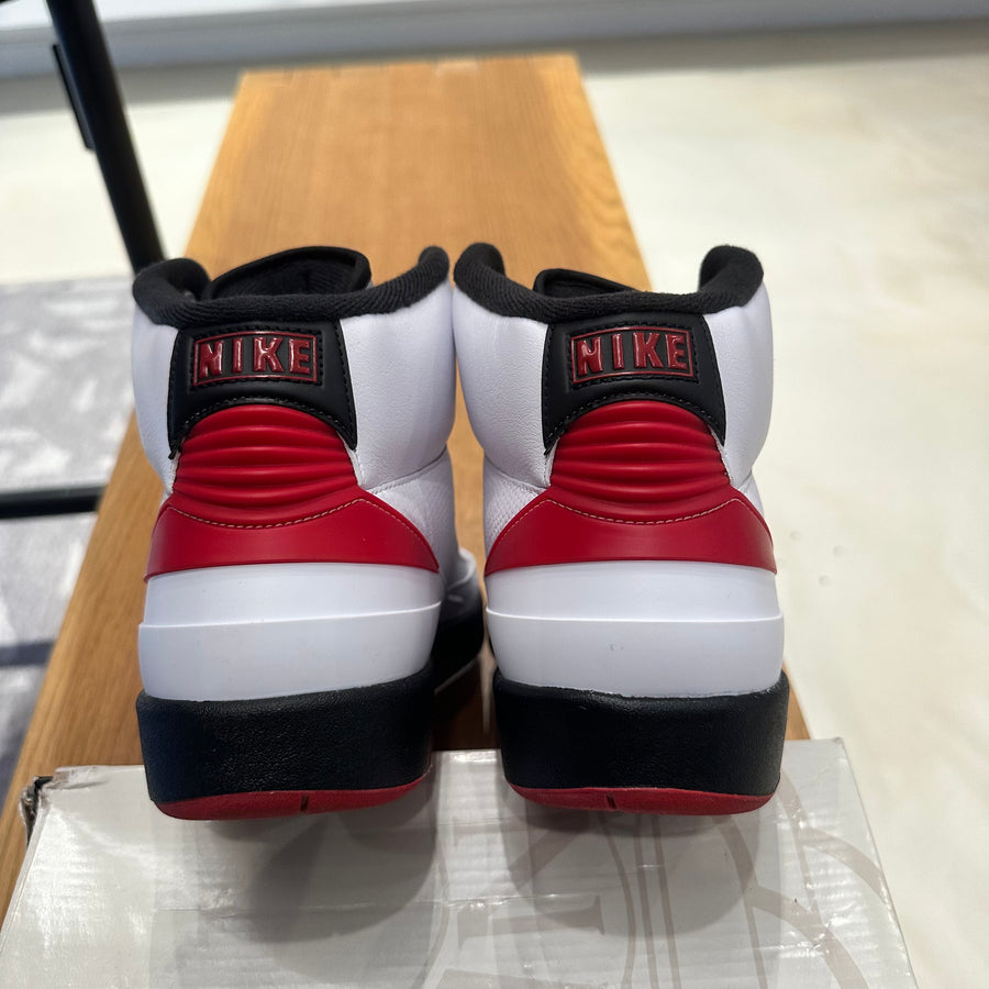 Air Jordan 2 Retro OG Chicago (USED 12)