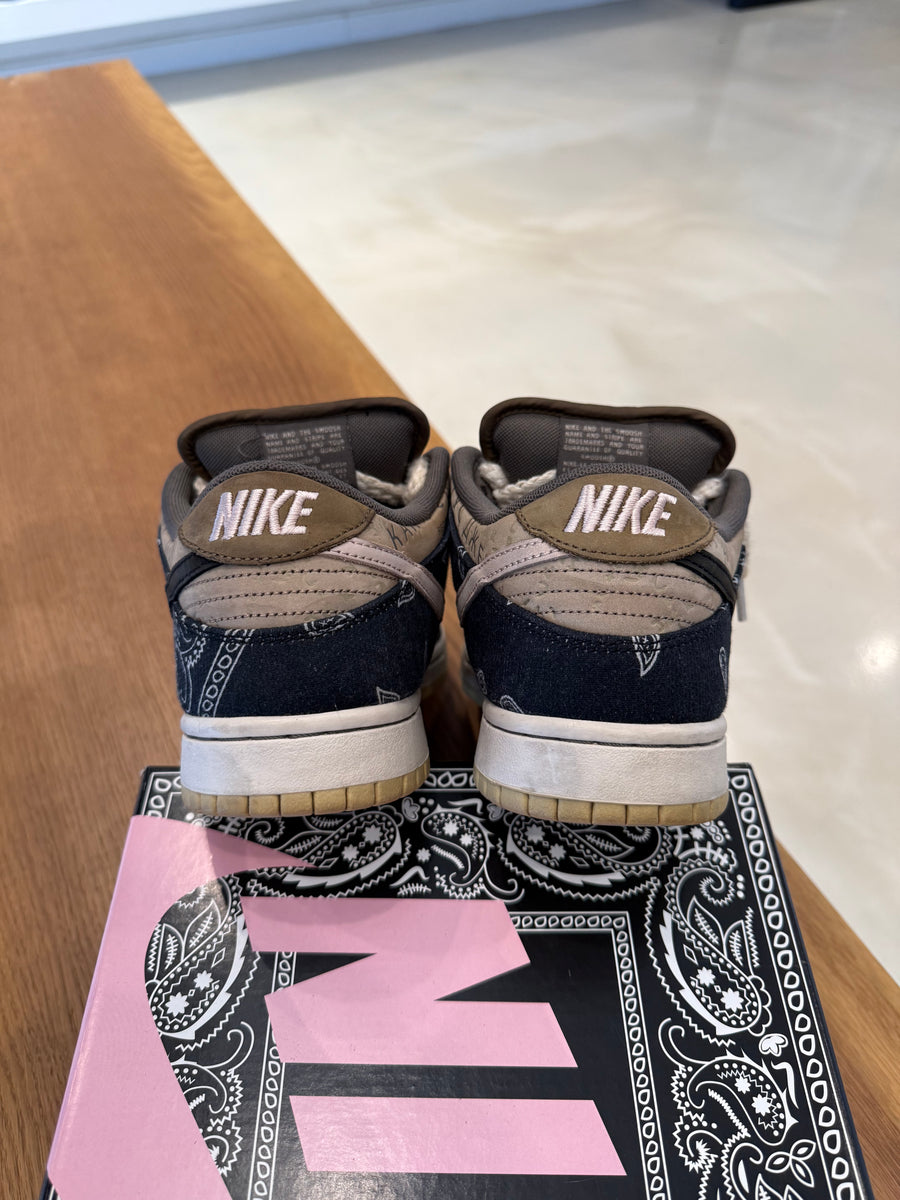 Travis Scott x Nike SB Dunk Low 