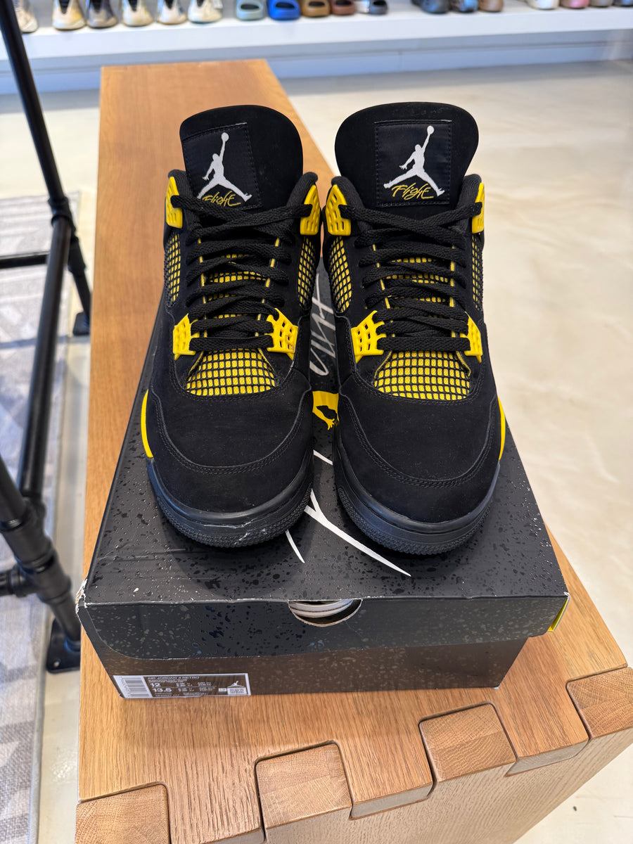 Air Jordan 4 Retro 