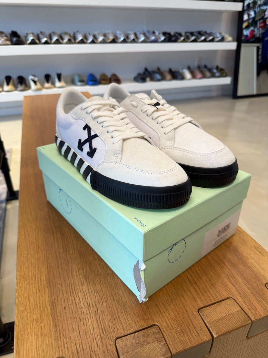 OFF-WHITE Vulcanized Low Canvas White Black (USED 45)