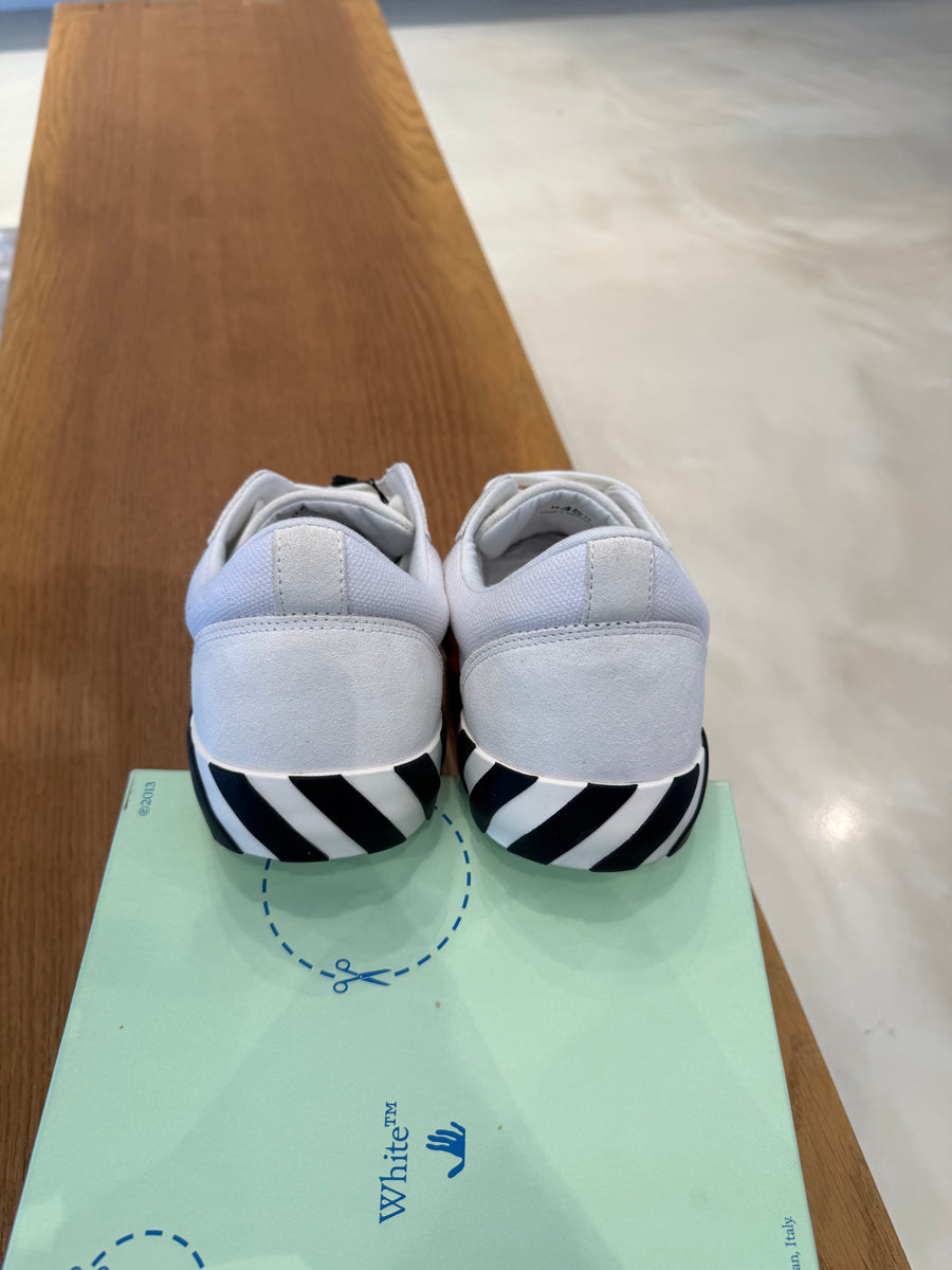 OFF-WHITE Vulcanized Low Canvas White Black (USED 45)