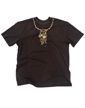 BIRTH OF ROYAL CHILD GEMSTONE NECKLACE PRINT TEE IN DARK GREY